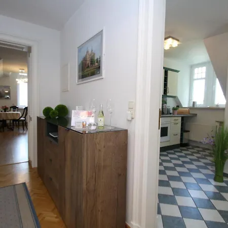 Am Strand, * שוורין