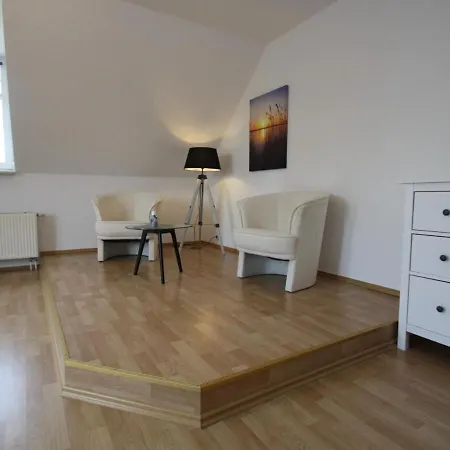 Am Strand, דירה שוורין